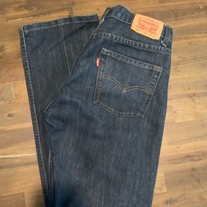 Levi's 514 Straight Legged (pleated) Jeans